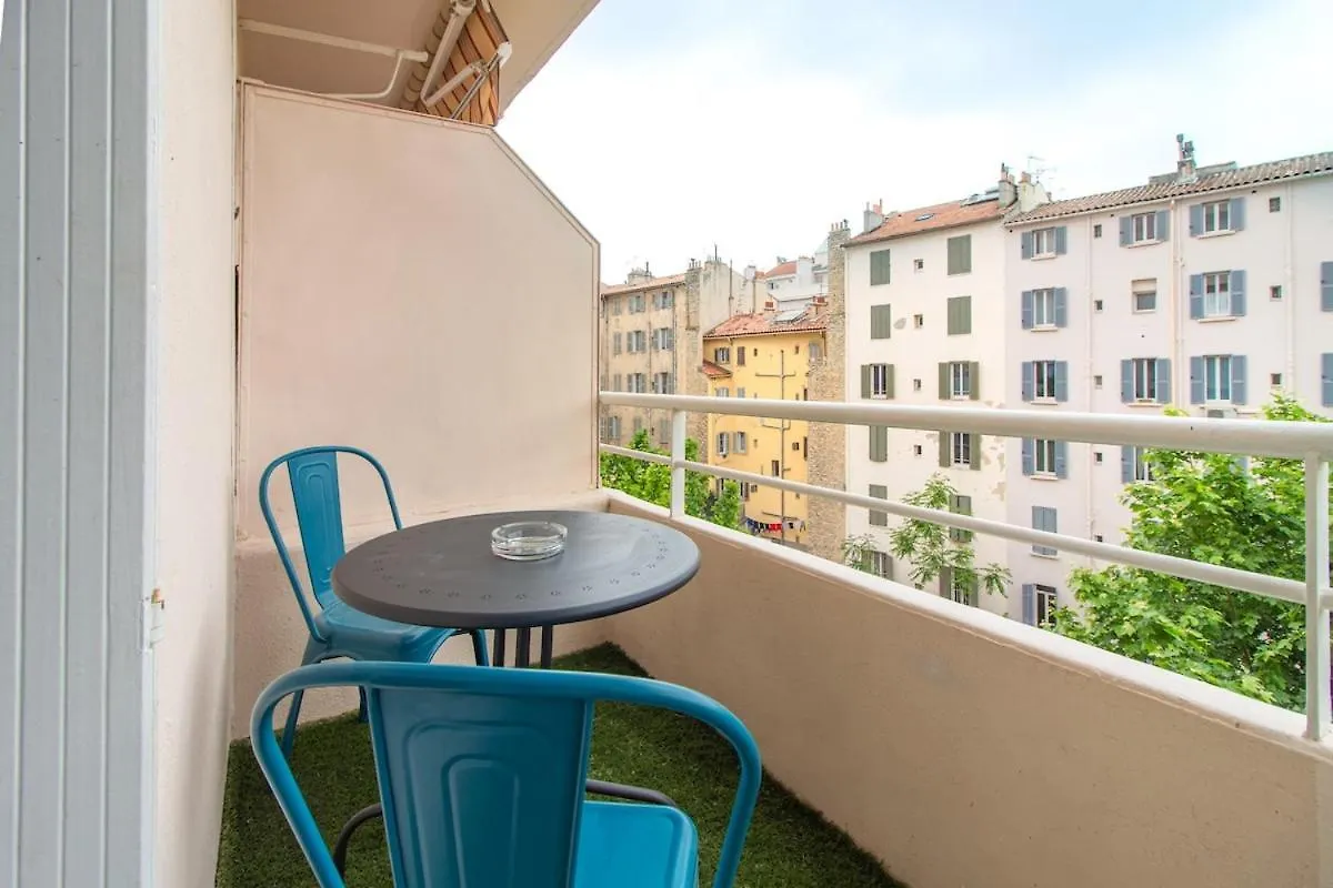 Appartement T3, Coeur De Toulon 0*,  France