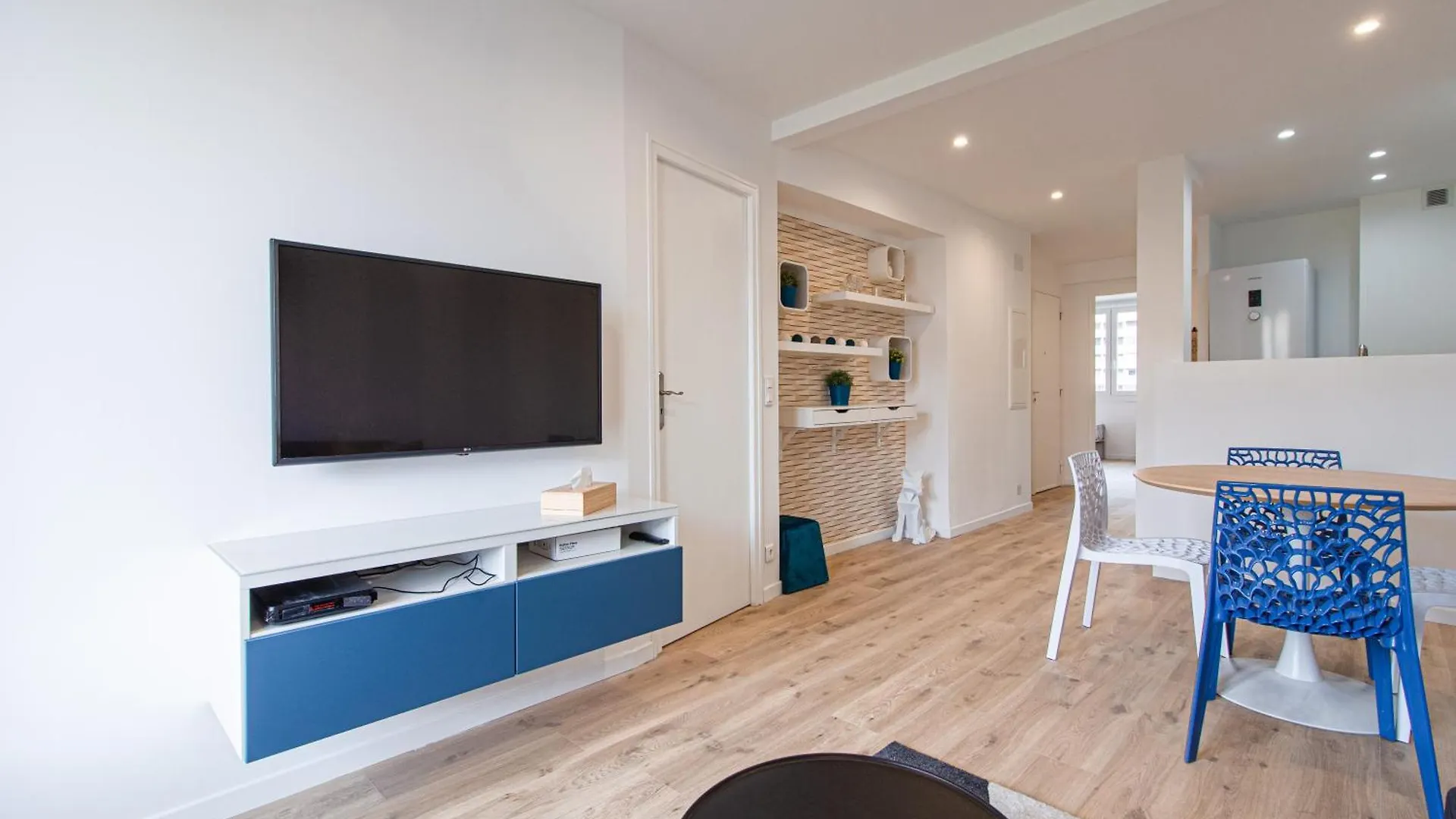 Appartement T3 Climatise, Coeur De Tolone