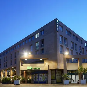 Ibis Styles Centre Port Toulon